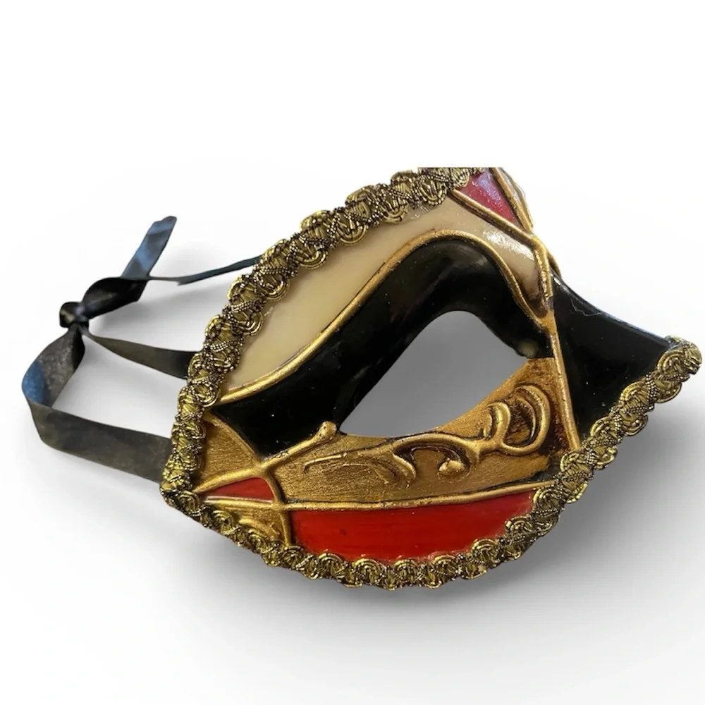 ✨Gold and Black Masquerade Mask. Authentic Venetian Mask